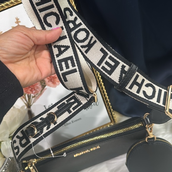 🖤Michael Kors Jet Set Black Leather Crossbody Tech Attachment Bag Wallet - Picture 7 of 12